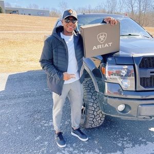 Meet your Posher, Jairus